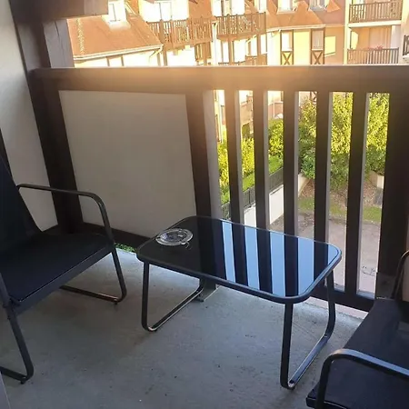 شقة Charming Apt Near The Beach Of *